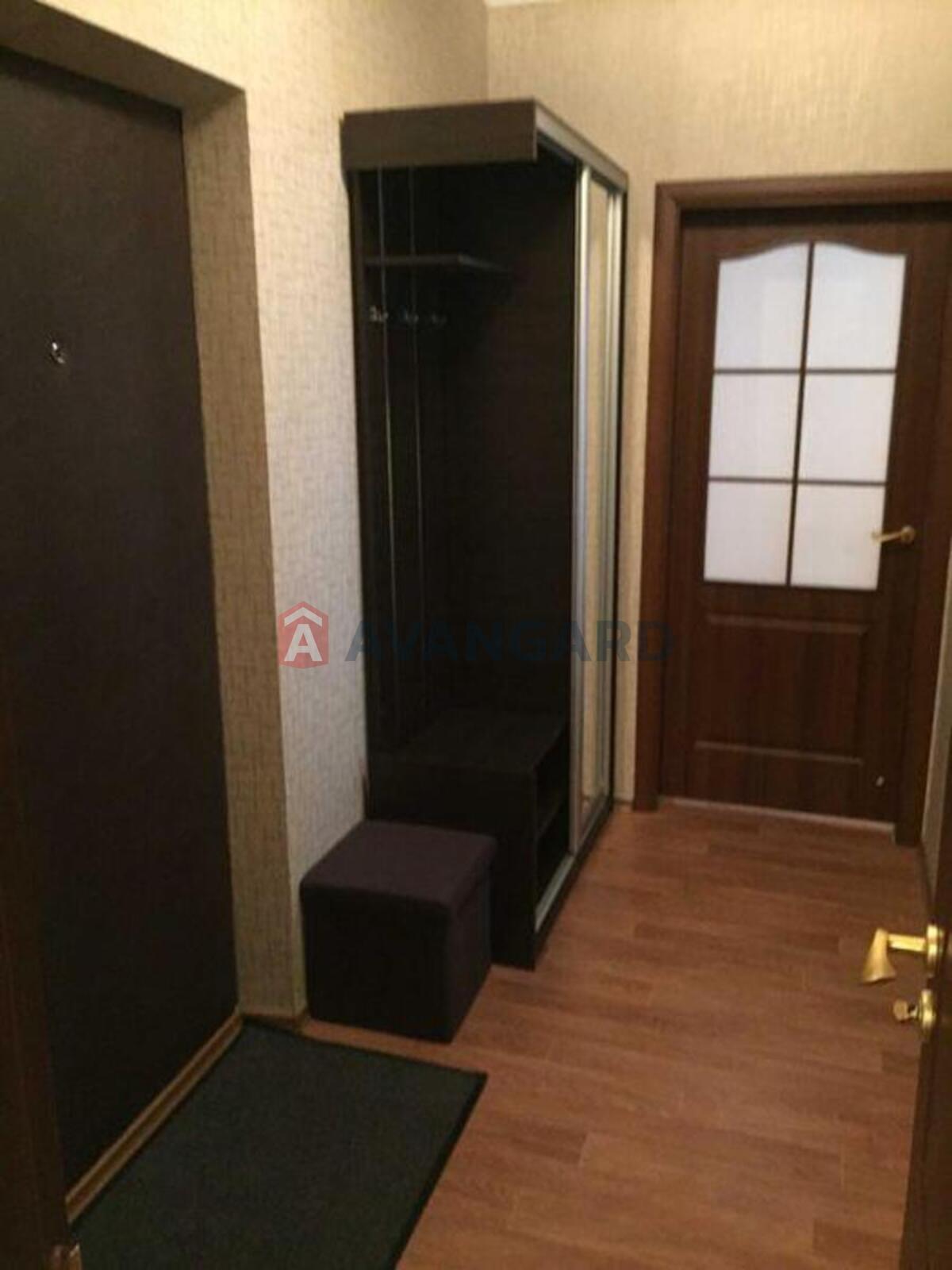 1 ��. ��������, 37/-/7 ��. �., 16/24 ������ ���� 10