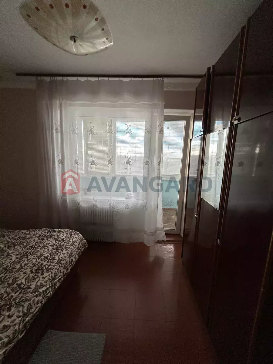 4 ��. ��������, 84/-/10 ��. �., 6/9 ������ ���� 7