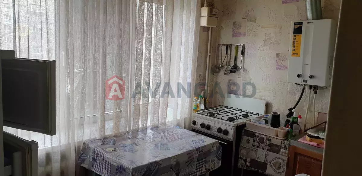 2 ��. ��������, 43/-/6 ��. �., 2/5 ������ ���� 8