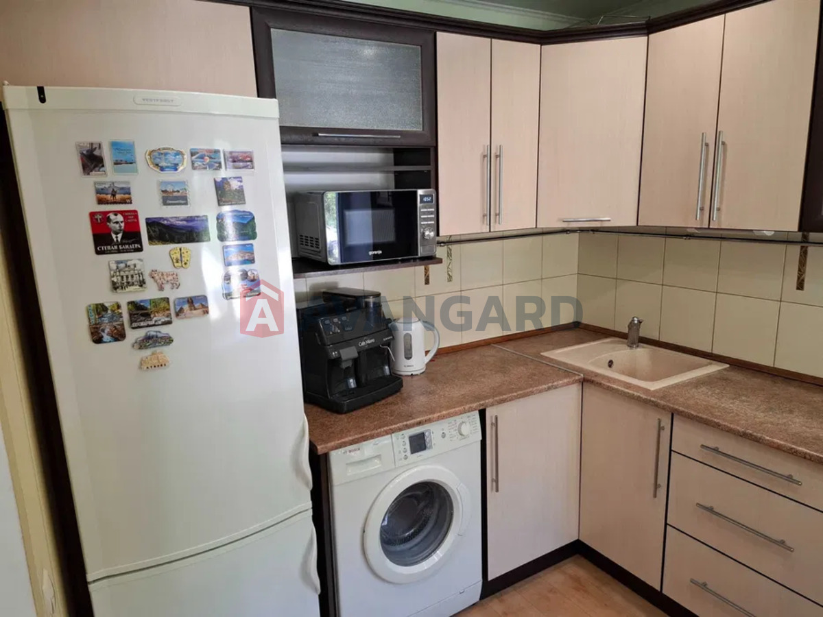 2 ��. ��������, 46/-/6 ��. �., 2/5 ������ ���� 9