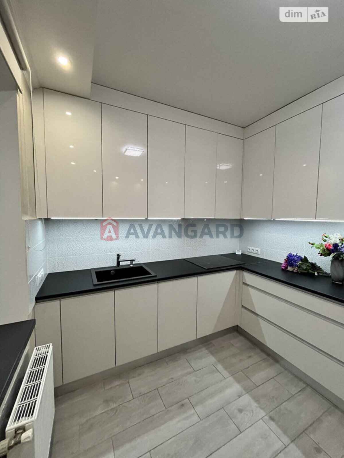 2 ����. ��������, 67/-/- ��. �., 1/8 ���� ���� 14