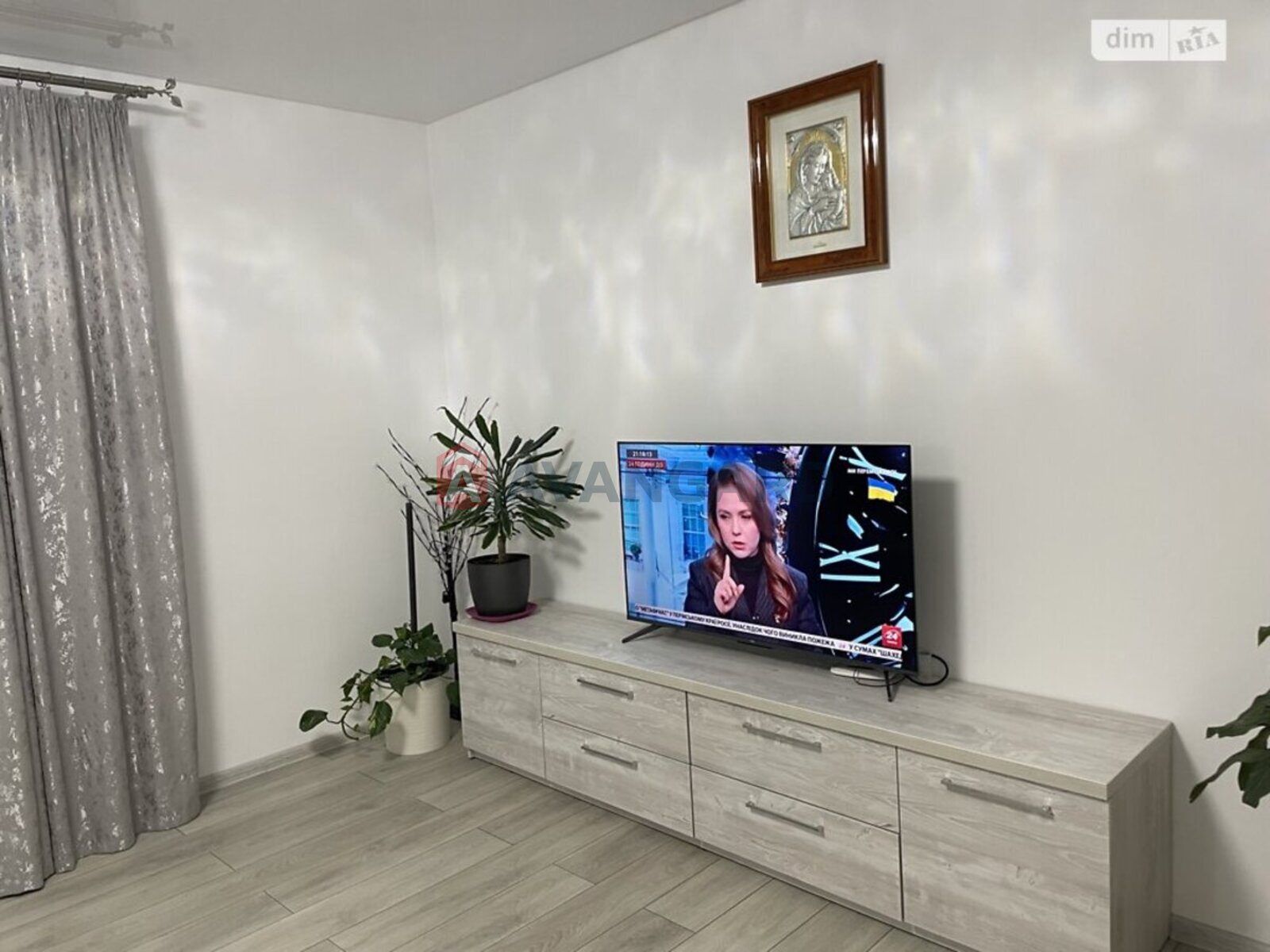 2 кім. квартира, 71/38/11 кв. м., 4/10 поверх фото 4 2 кім. квартира, 71/38/11 кв. м., 4/10 поверх фото 4