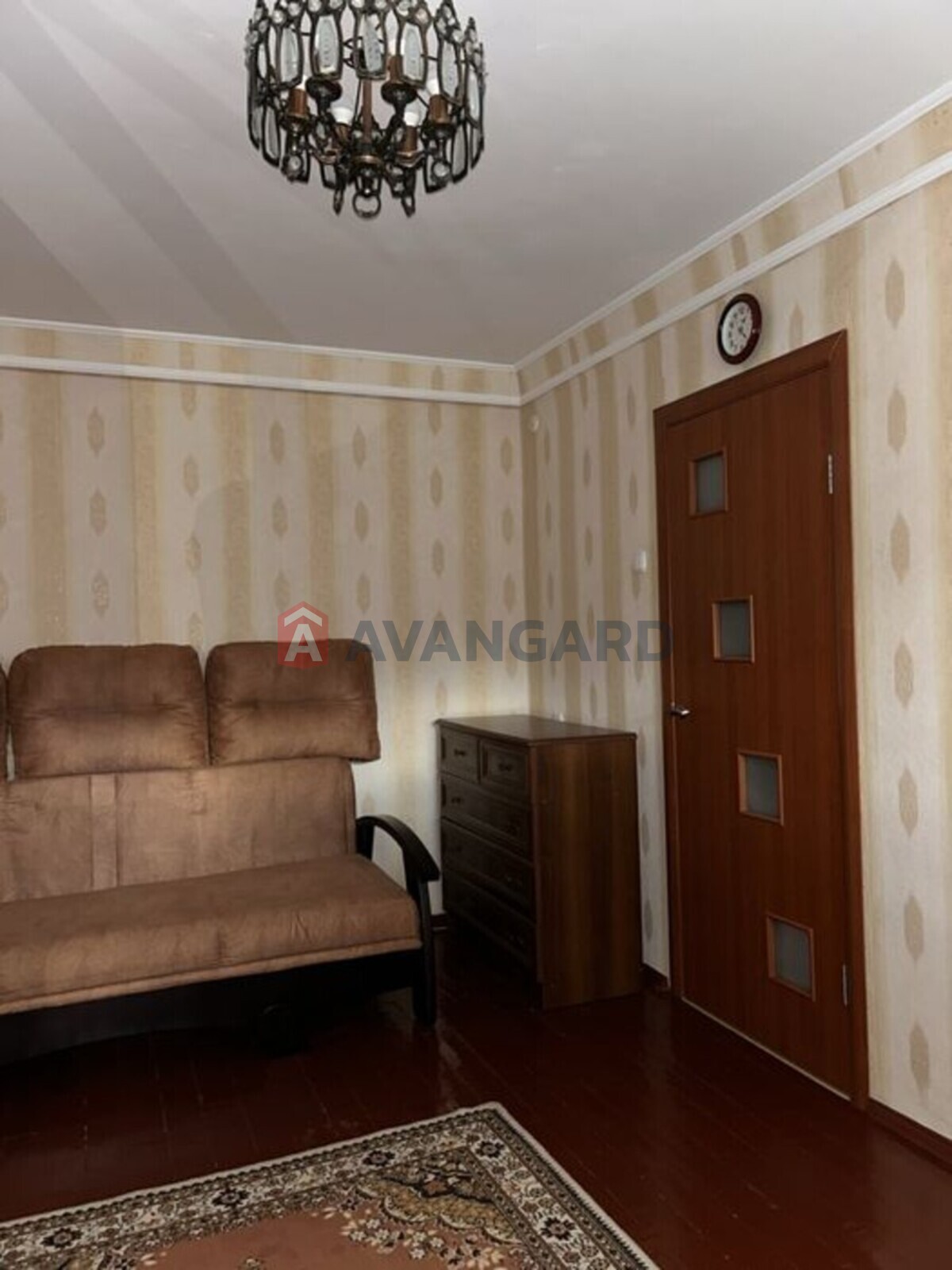 1 ��. ��������, 28/-/7 ��. �., 4/5 ������ ���� 6