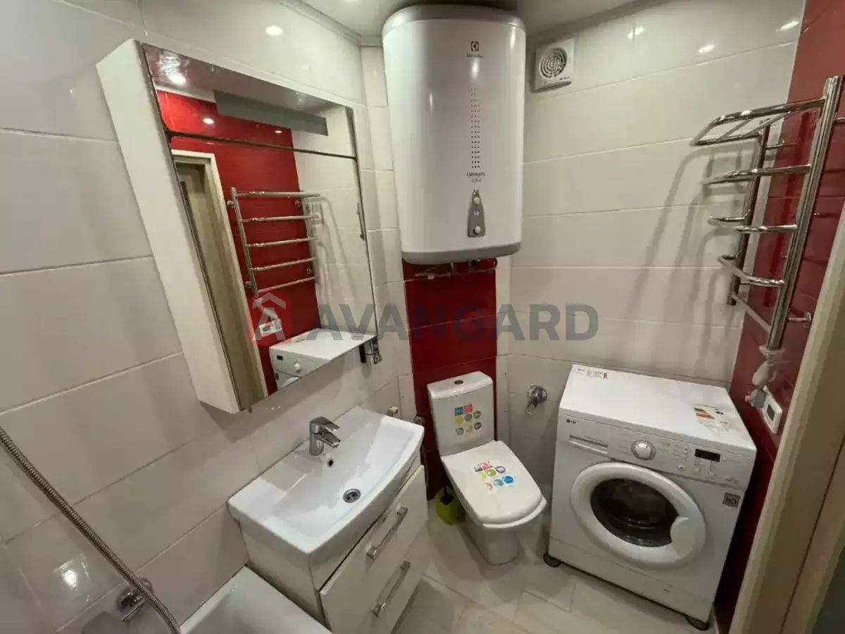 3 ��. ��������, 70/46/9 ��. �., 1/9 ������ ���� 13