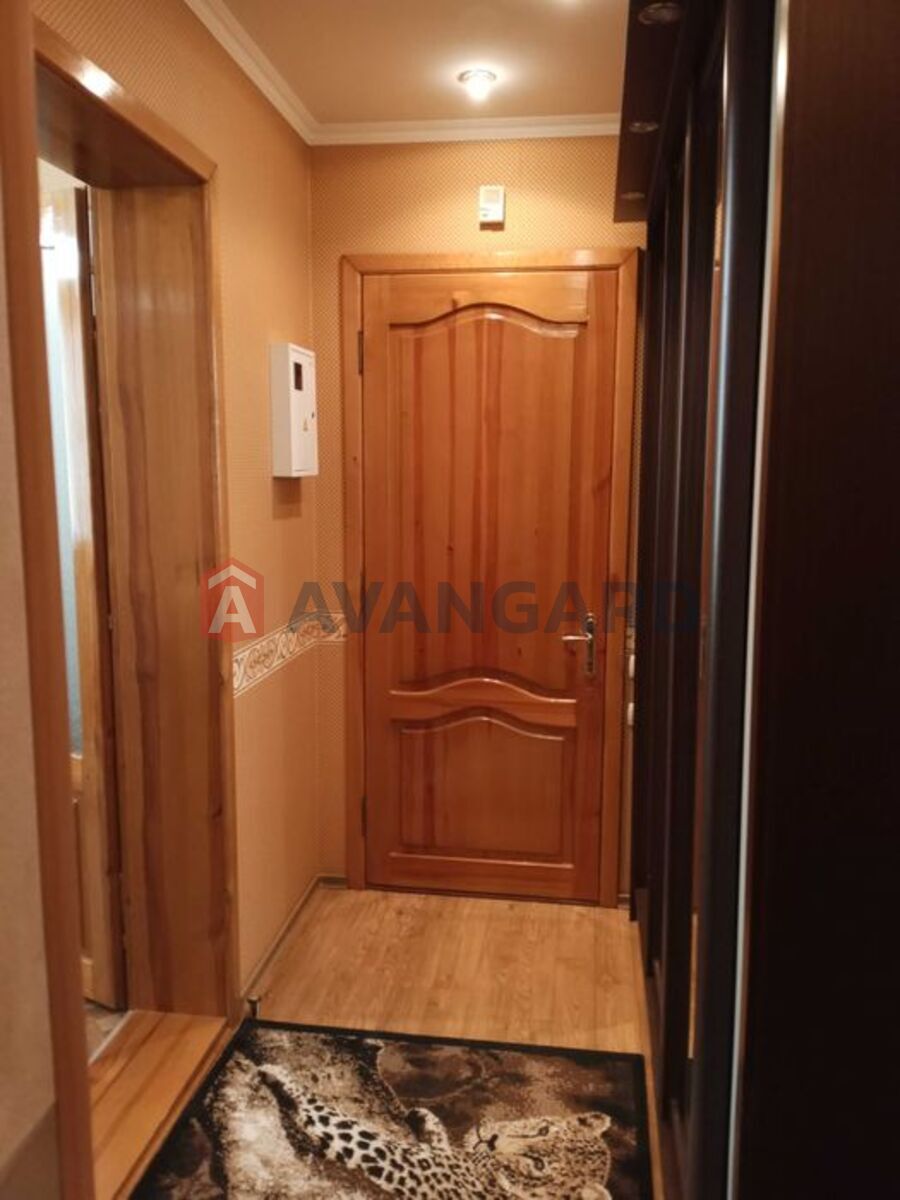 2 ��. ��������, 60/-/8 ��. �., 3/3 ������ ���� 18