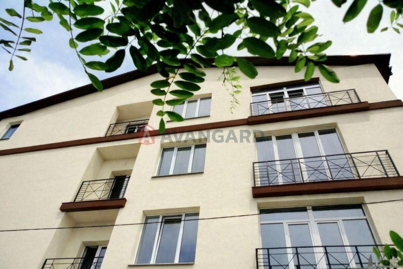 2 ��. ��������, 67/-/40 ��. �., 3/3 ������ ���� 9