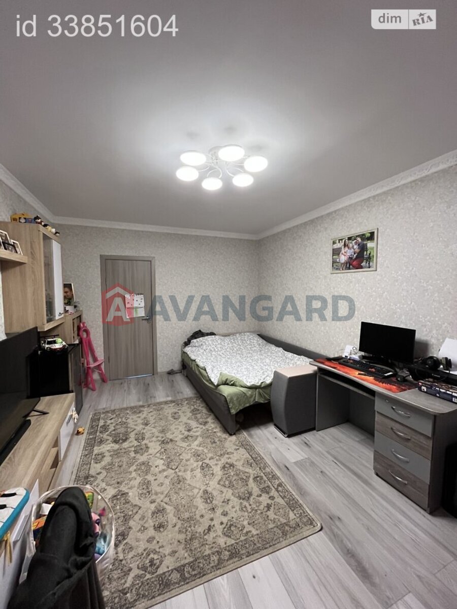 3 ����. ��������, 70/35/13 ��. �., 2/2 ���� ���� 15