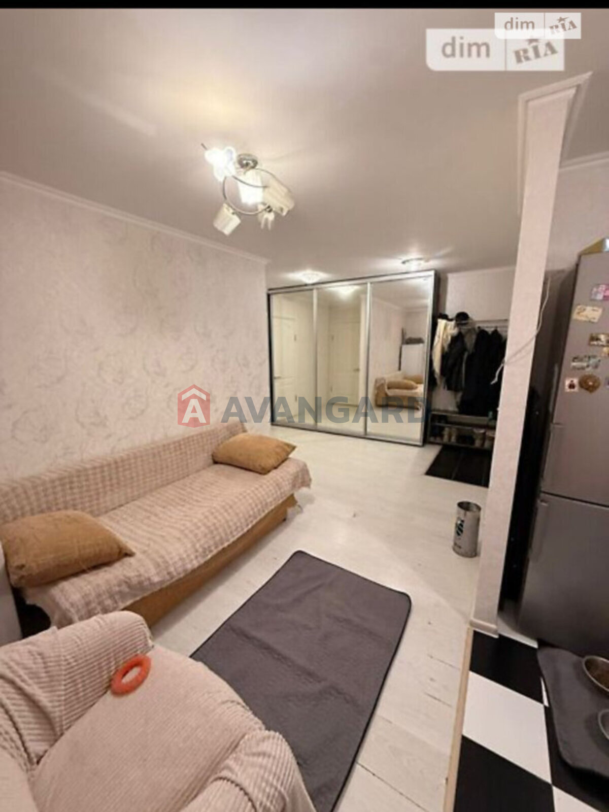 2 ��. ��������, 49/28/12 ��. �., 5/5 ������ ���� 7