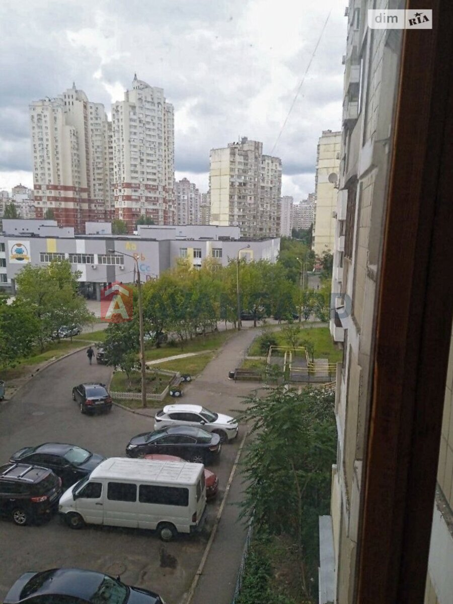 3 ��. ��������, 78/41/8 ��. �., 4/15 ������ ���� 1