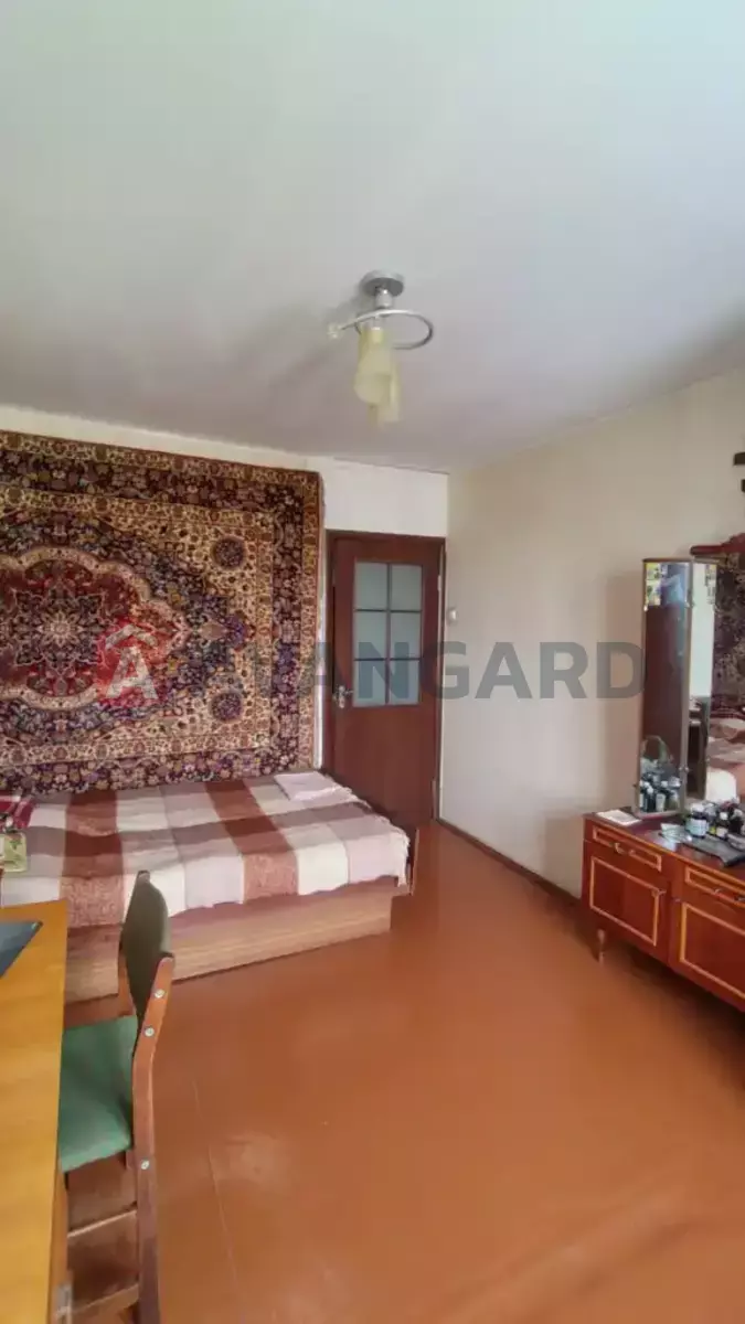 3 ��. ��������, 72/-/10 ��. �., 10/10 ������ ���� 12