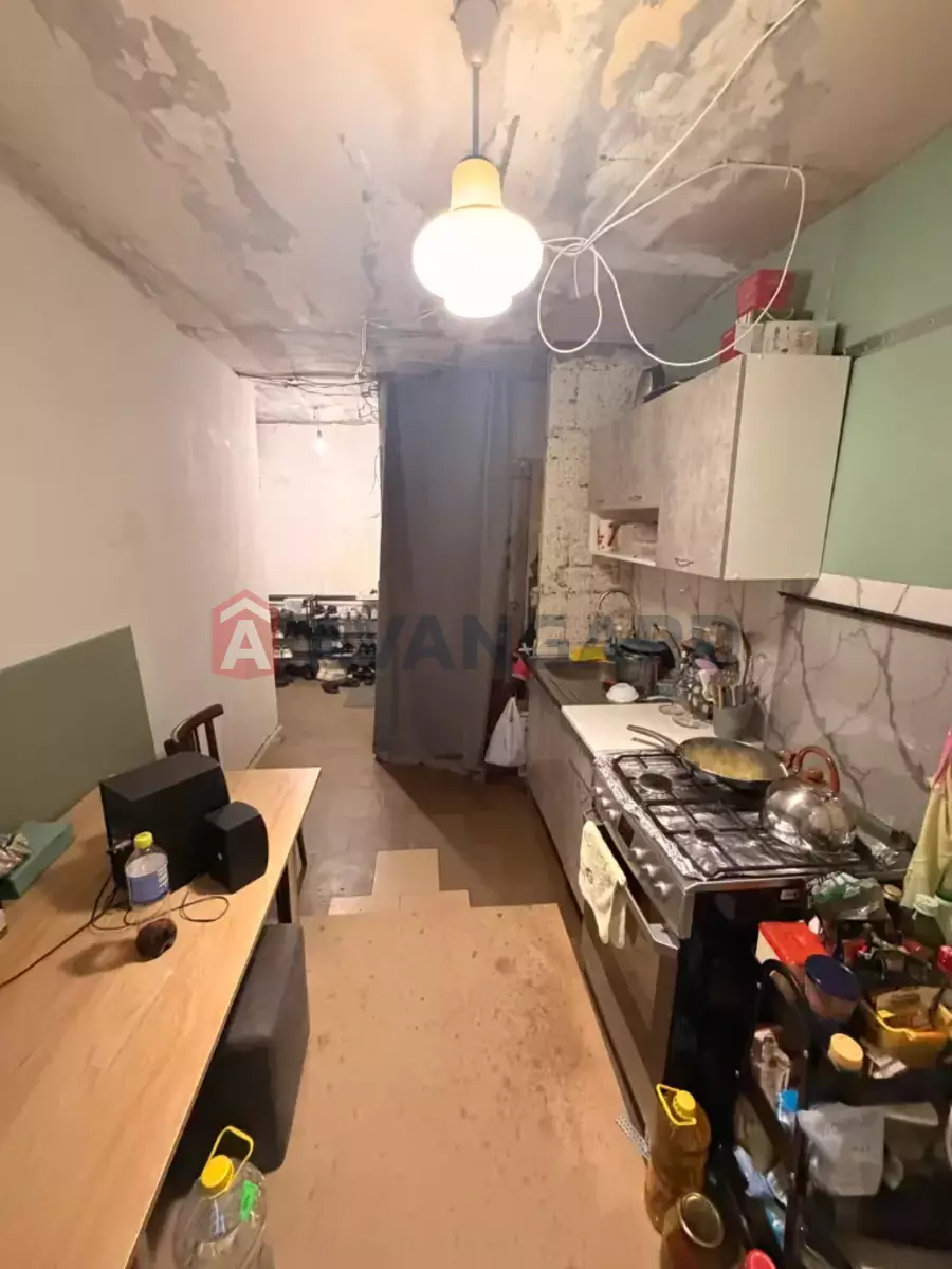 3 ����. ��������, 63/-/- ��. �., 2/10 ���� ���� 15