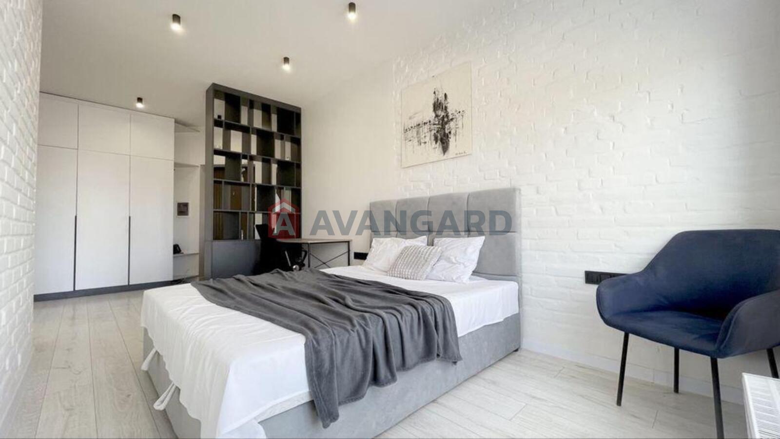 2 ����. ��������, 32/-/10 ��. �., 5/10 ���� ���� 14