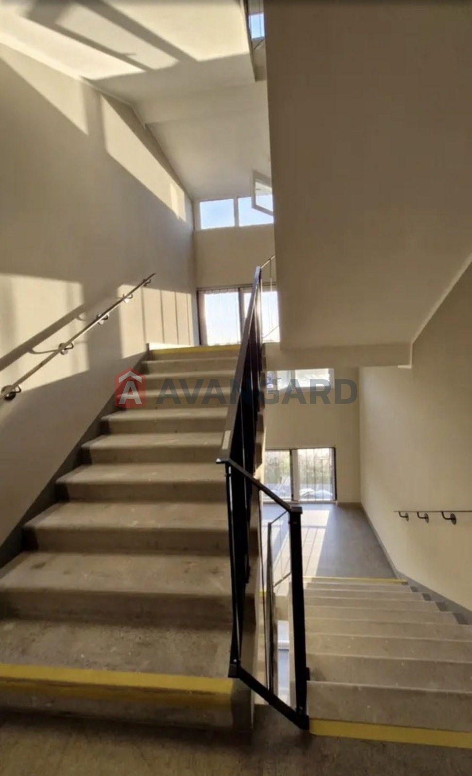 3 ��. ��������, 124/45/29 ��. �., 7/7 ������ ���� 3