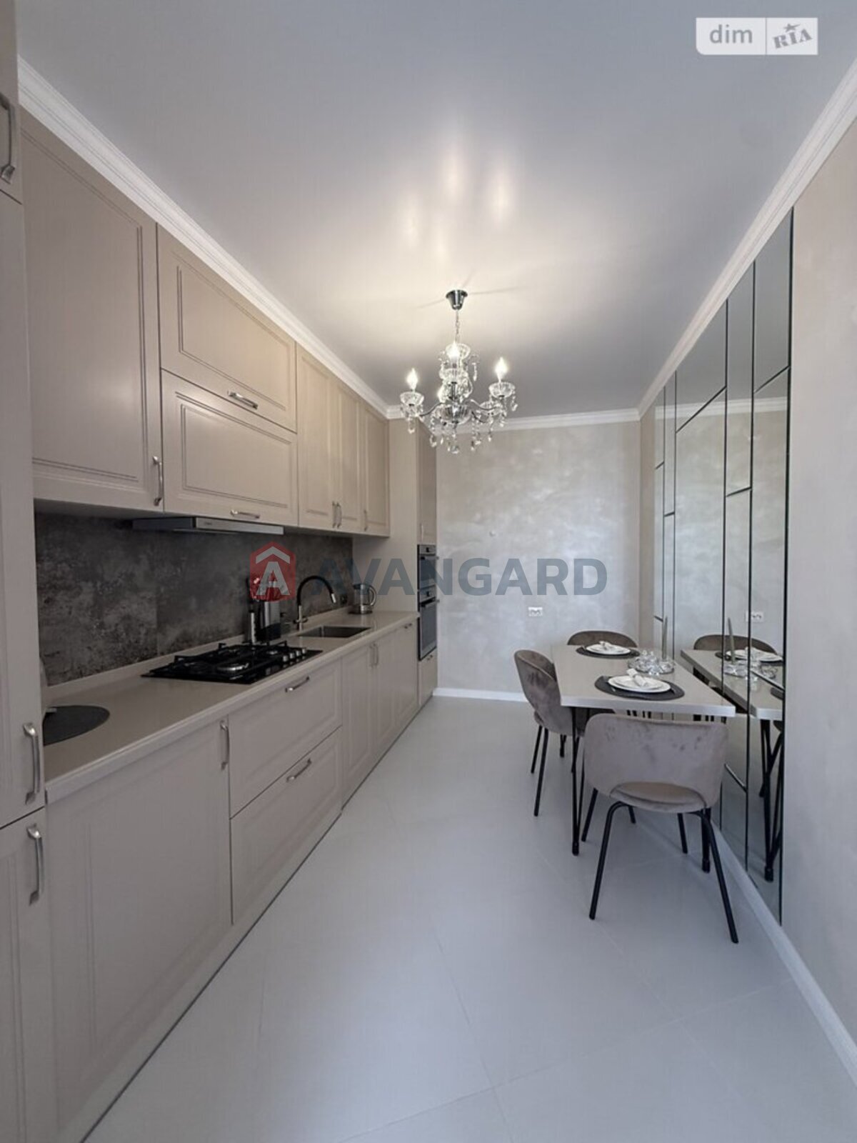 2 ��. ��������, 70/31/17 ��. �., 9/9 ������ ���� 5