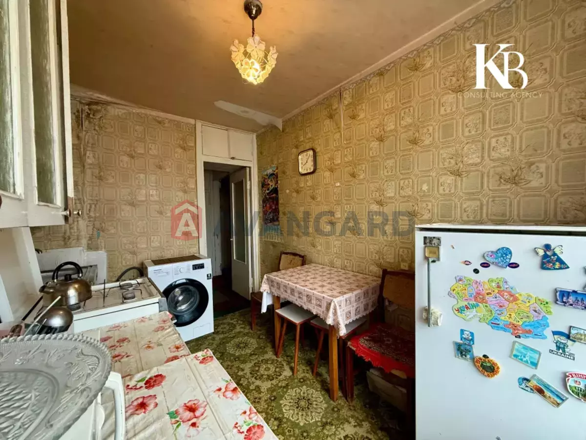 2 ��. ��������, 45/27/7 ��. �., 10/11 ������ ���� 3