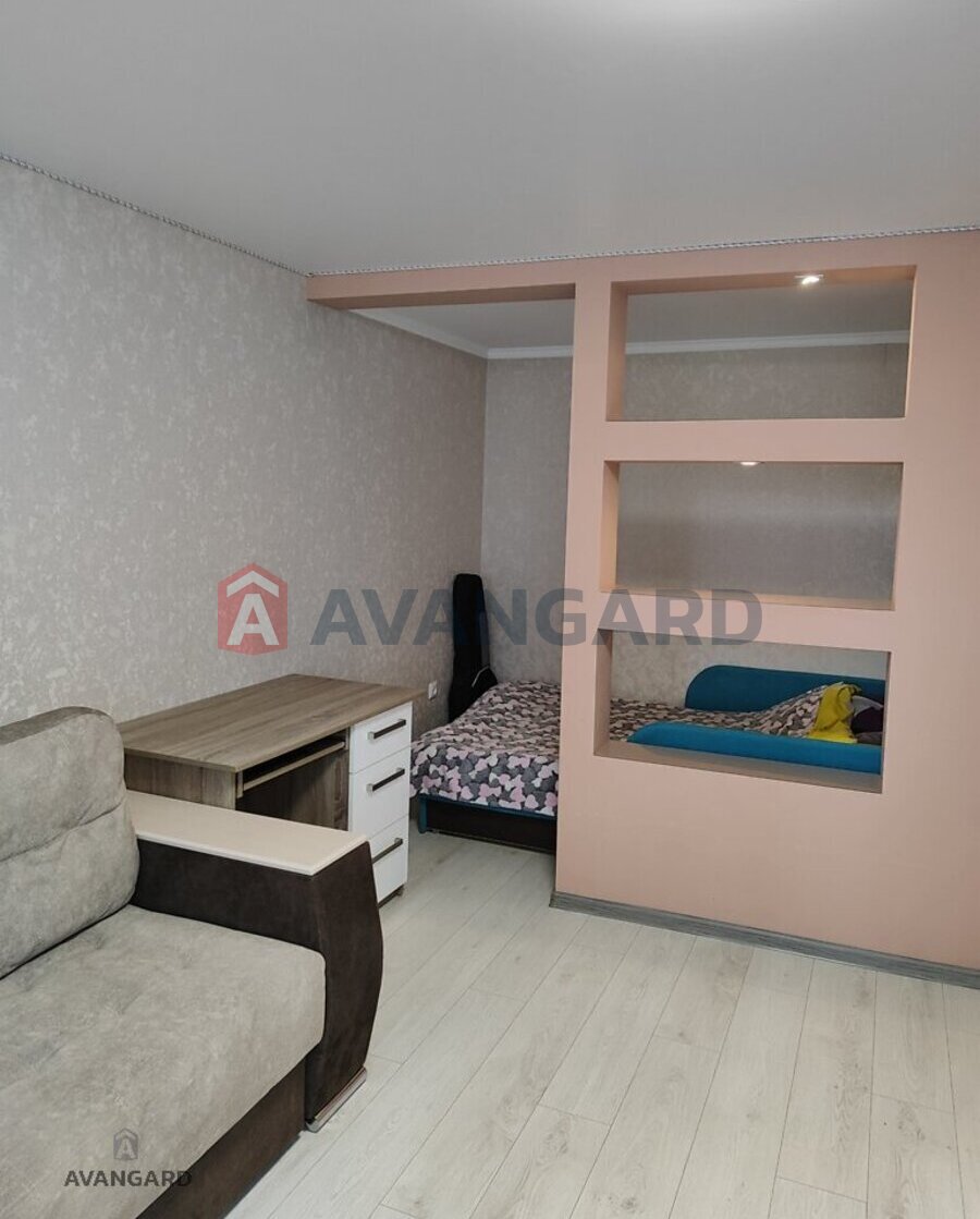 1 ����. ��������, 36/20/6 ��. �., 8/9 ���� ���� 10