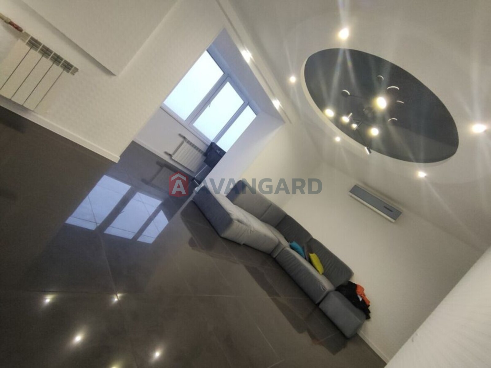 3 ����. ��������, 89/-/20 ��. �., 13/16 ���� ���� 7