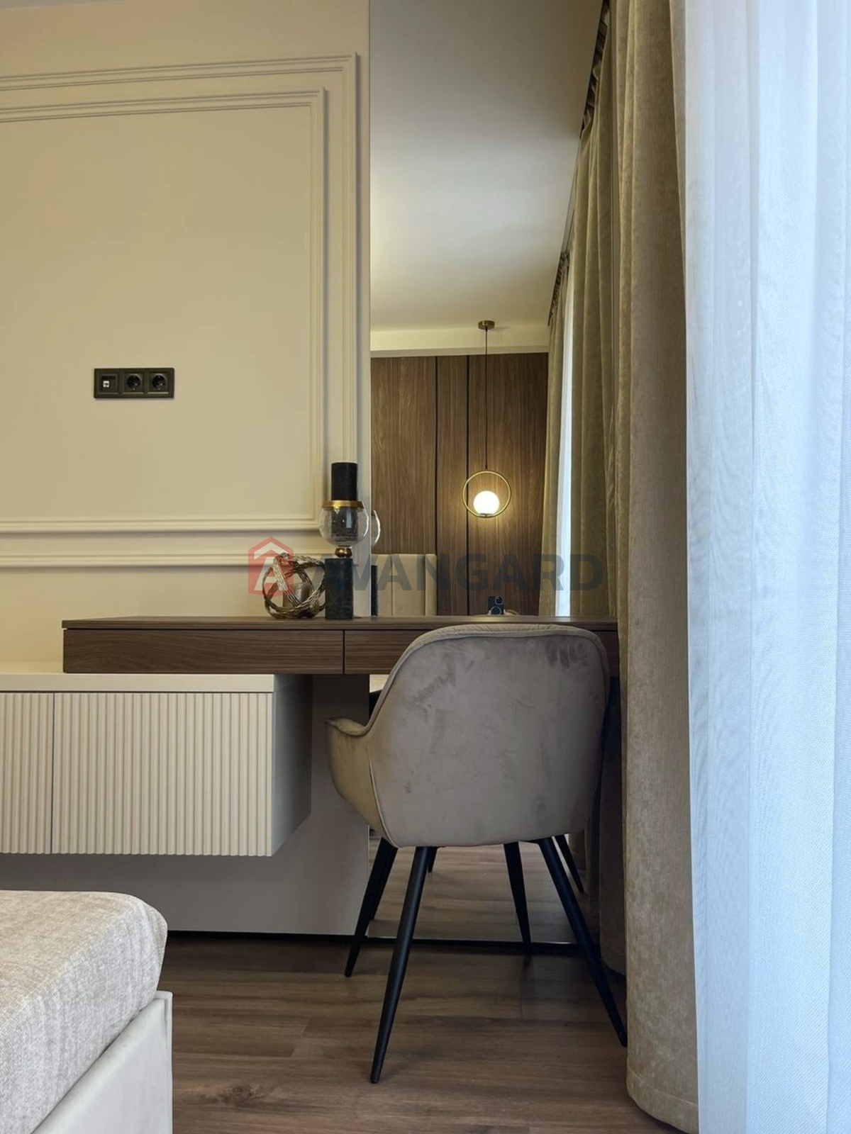 1 ��. ��������, 45/15/20 ��. �., 3/21 ������ ���� 12