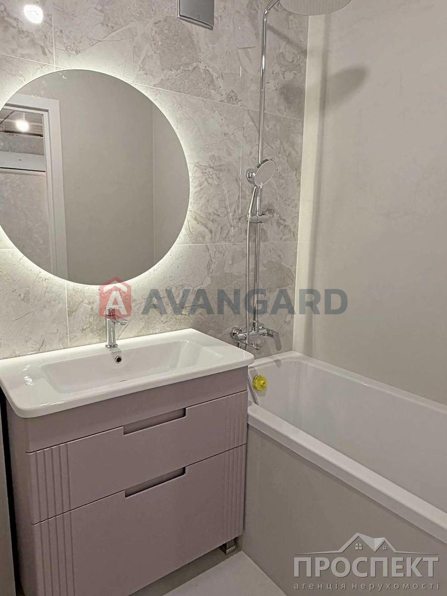 1 ��. ��������, 41/-/15 ��. �., 5/10 ������ ���� 2