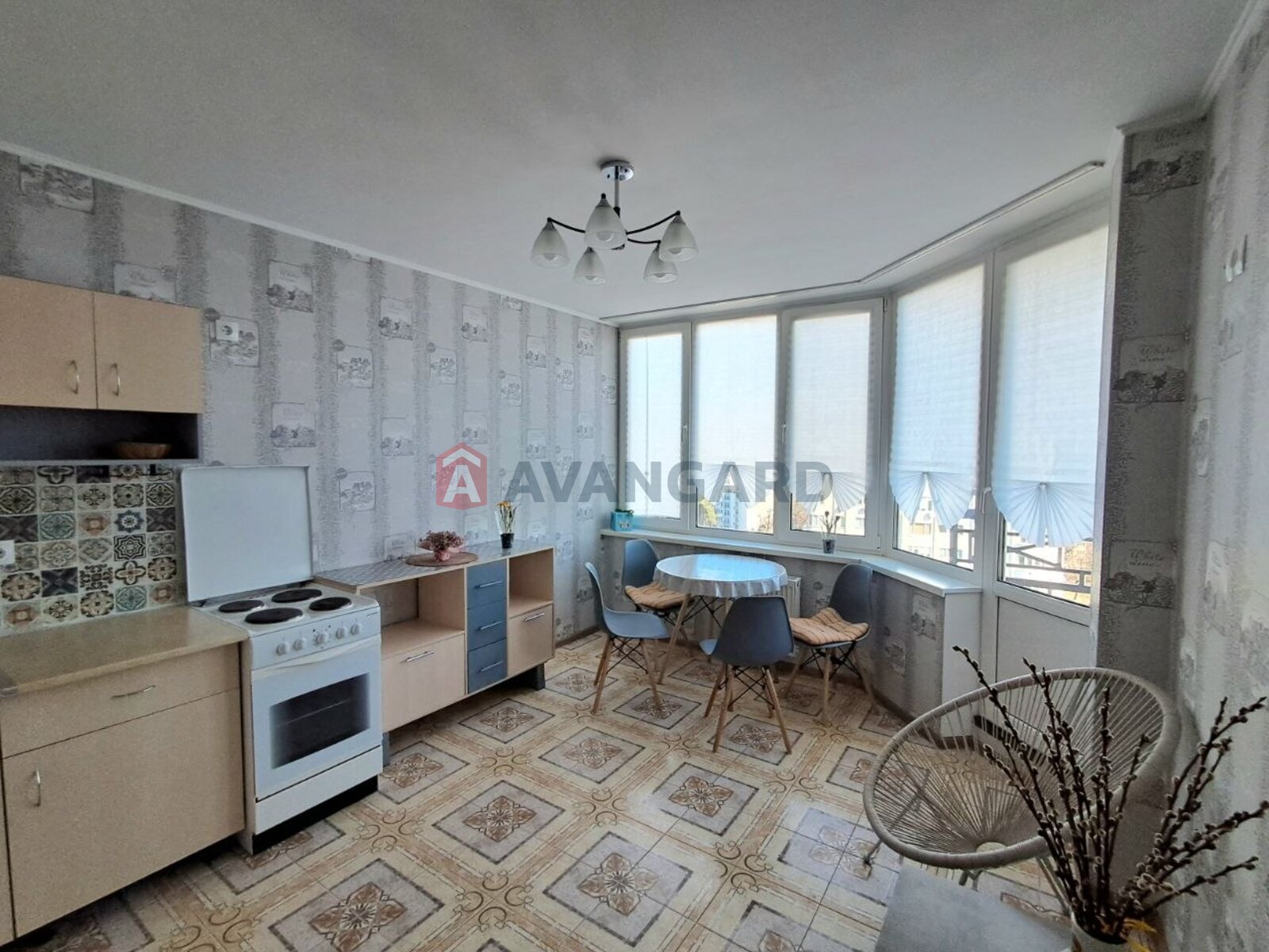 1 ����. ��������, 47.5/19.3/13.4 ��. �., 16/26 ���� ���� 6