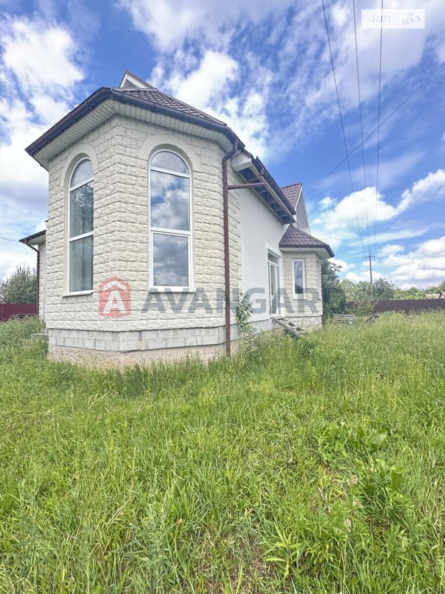 5 ��. ��������, 215/86/13 ��. �., 1/2 ������ ���� 3