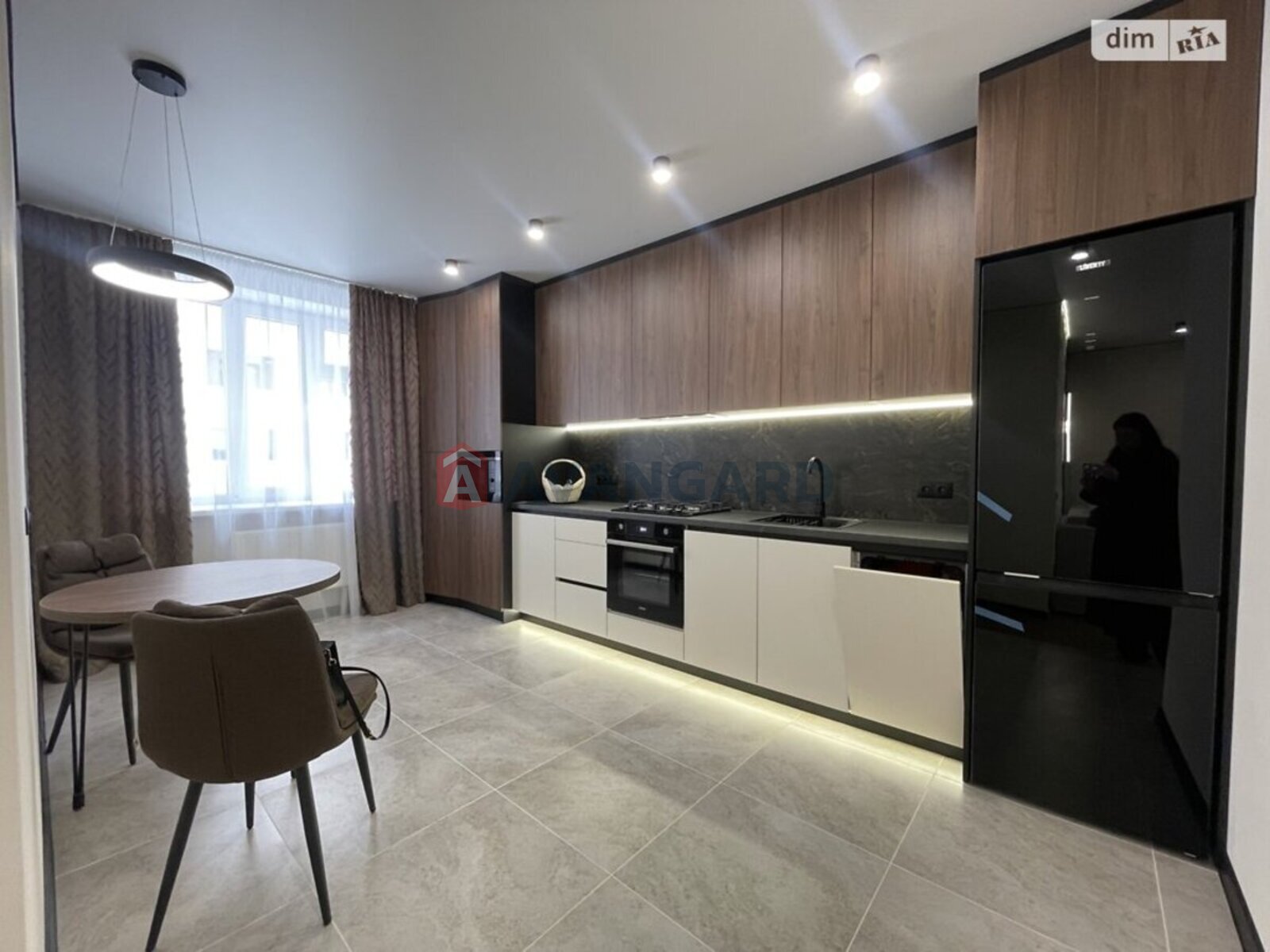 1 ��. ��������, 46/15/18 ��. �., 3/10 ������ ���� 6