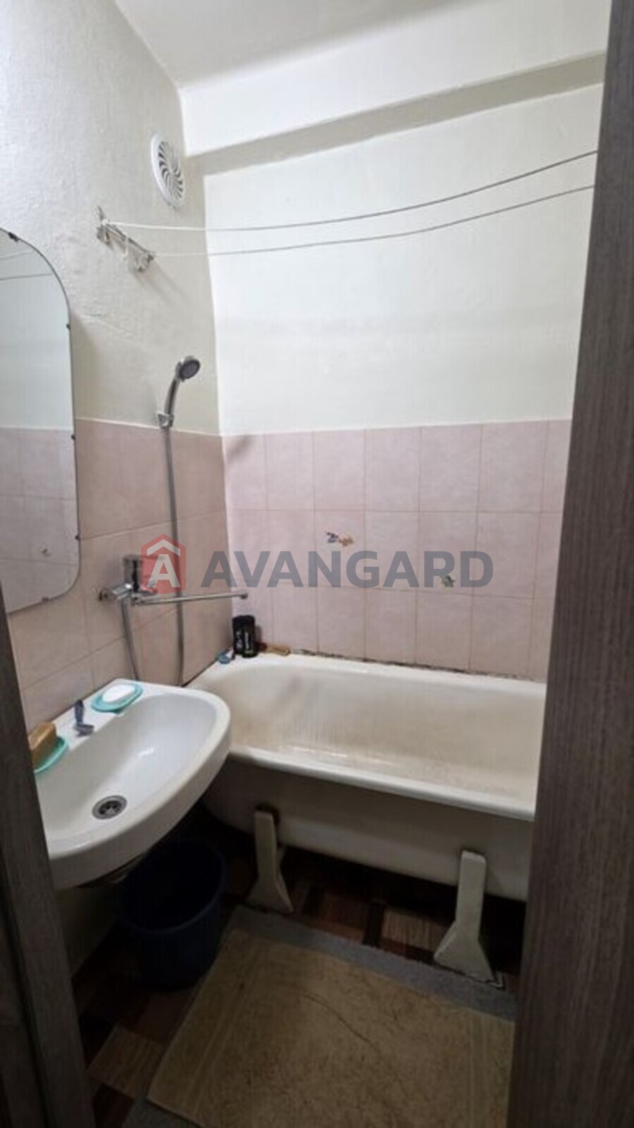 1 ��. ��������, 32/-/7 ��. �., 3/9 ������ ���� 8