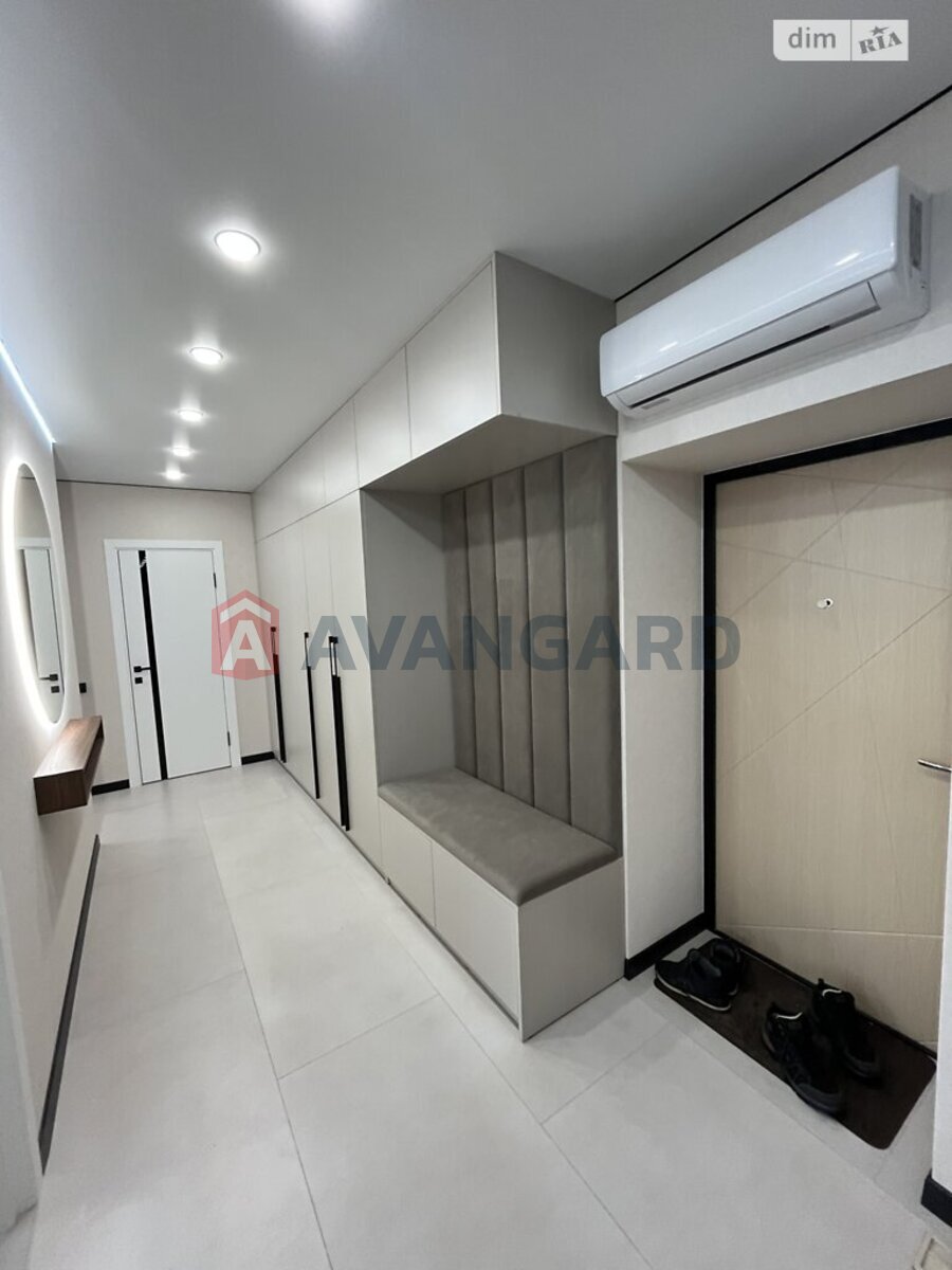 2 ����. ��������, 70/38/16 ��. �., 2/10 ���� ���� 11