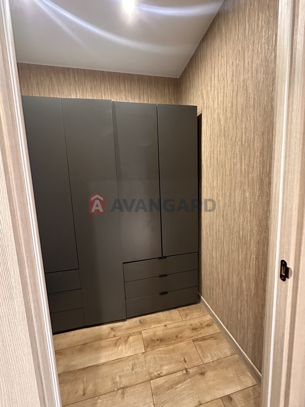 1 ��. ��������, 41/-/15 ��. �., 10/10 ������ ���� 13