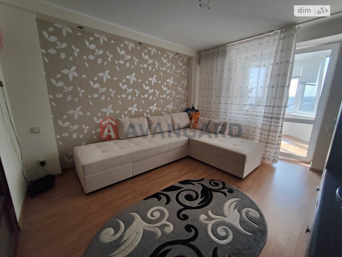 3 ��. ��������, 120/67/14 ��. �., 7/7 ������ ���� 12