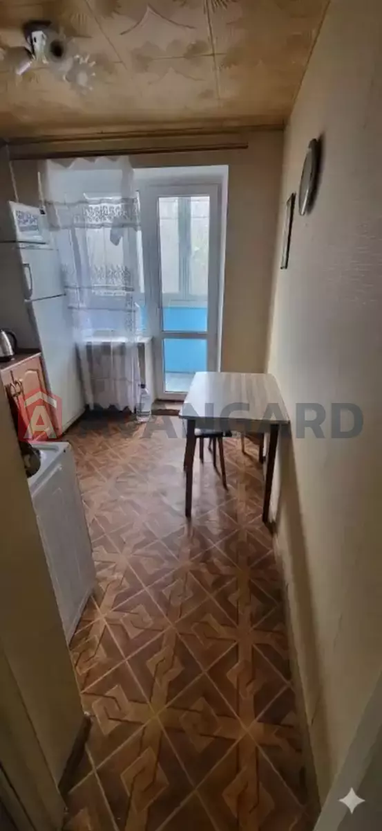 1 ��. ��������, 41/19/7 ��. �., 5/12 ������ ���� 10