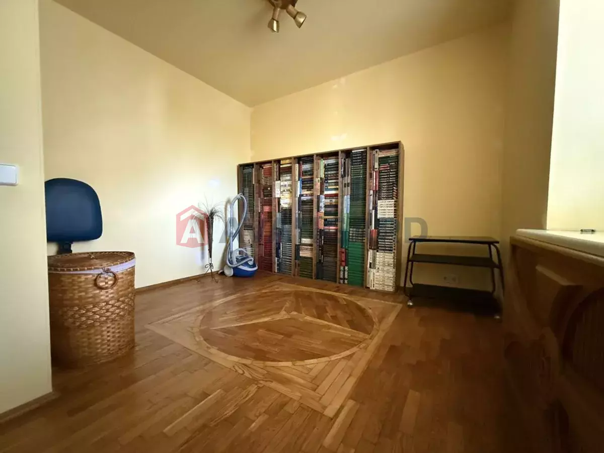 3 ��. ��������, 76/-/20 ��. �., 6/14 ������ ���� 10