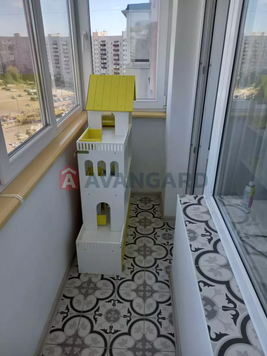 3 ��. ��������, 64/38/11 ��. �., 10/10 ������ ���� 4