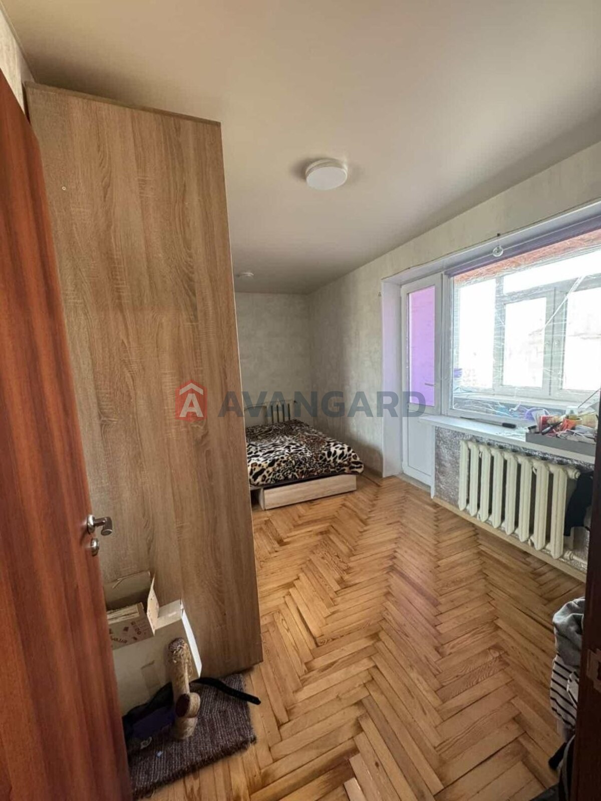 2 ����. ��������, 41/-/6 ��. �., 5/5 ���� ���� 15