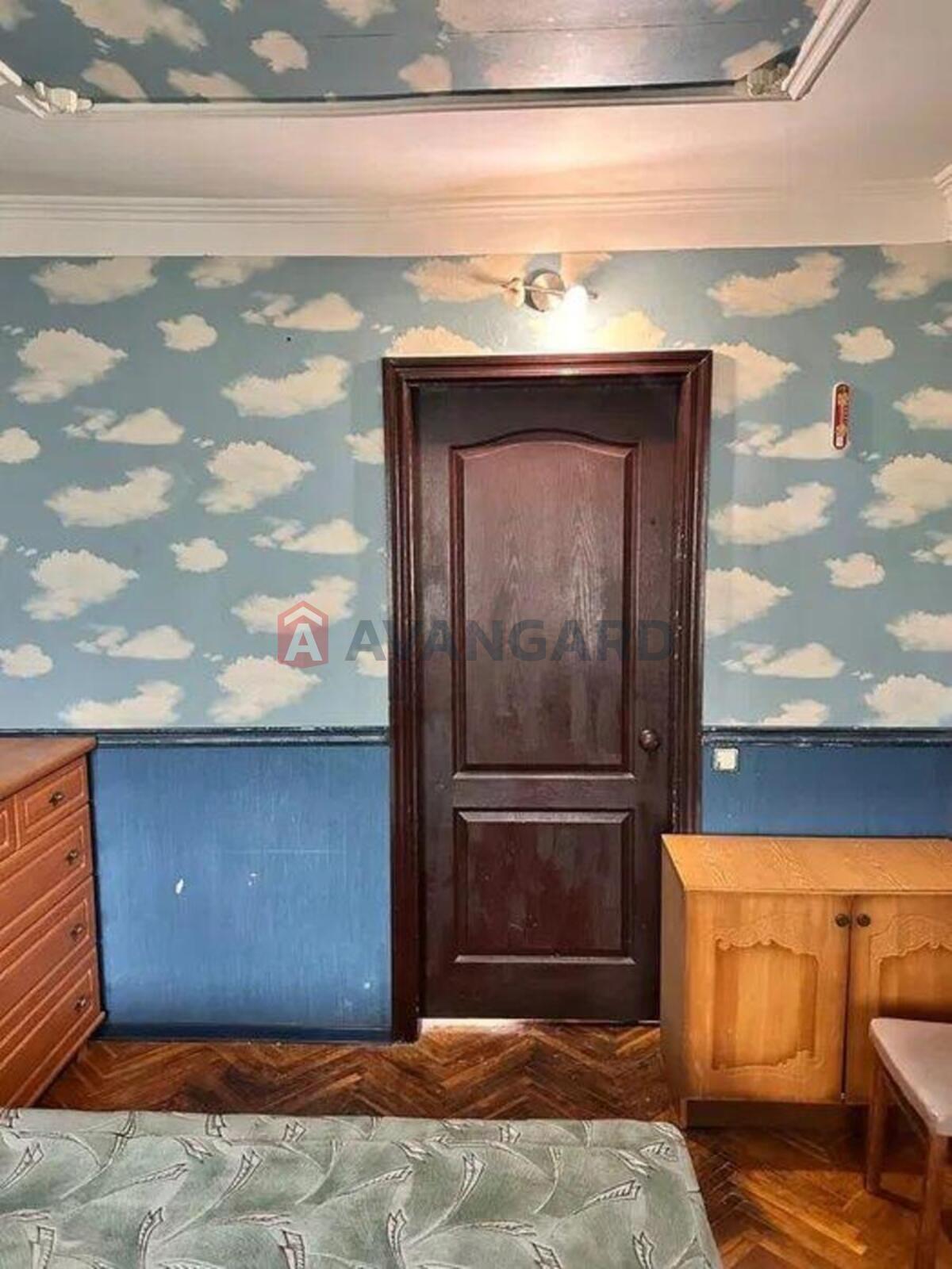 2 ��. ��������, 46/-/8 ��. �., 5/5 ������ ���� 5