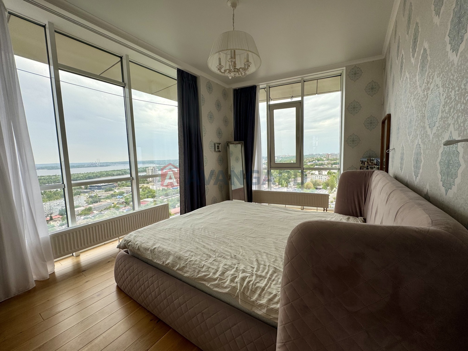 4 ��. ��������, 114/100/25 ��. �., 15/17 ������ ���� 12