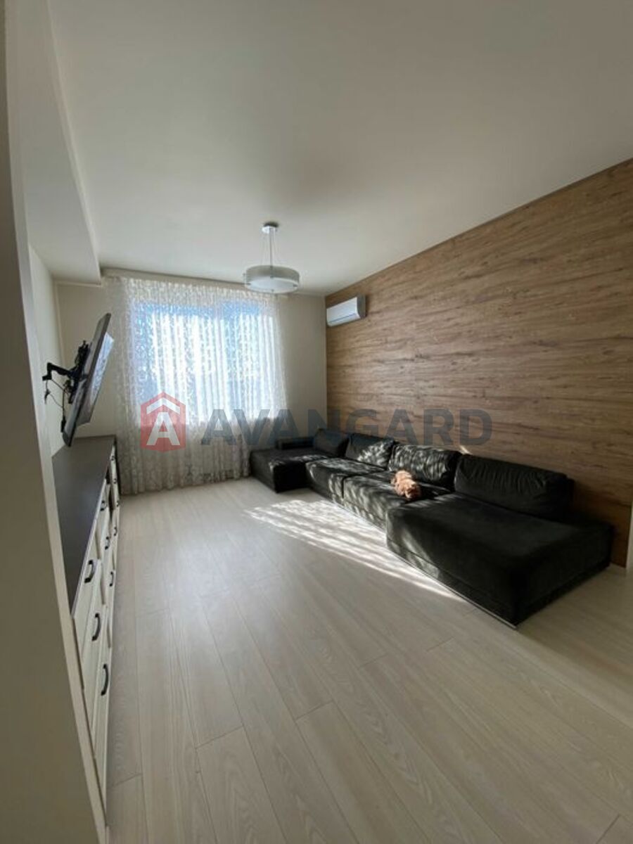 3 ����. ��������, 92/60/16 ��. �., 18/22 ���� ���� 5