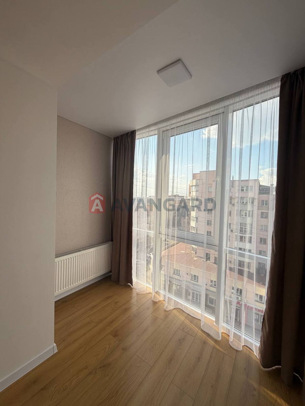 2 ��. ��������, 55/30/12 ��. �., 8/12 ������ ���� 9