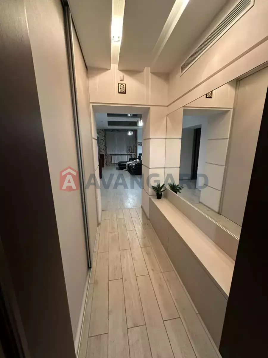 4 ��. ��������, 108/100/- ��. �., 8/17 ������ ���� 7