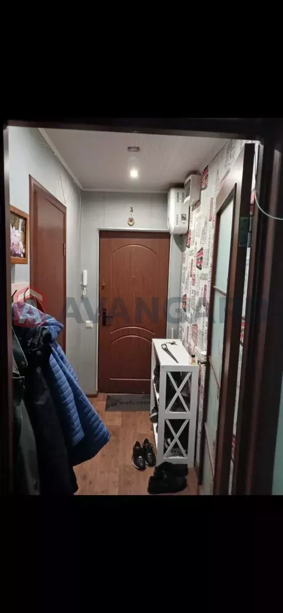 3 ��. ��������, 60/-/7 ��. �., 2/5 ������ ���� 8