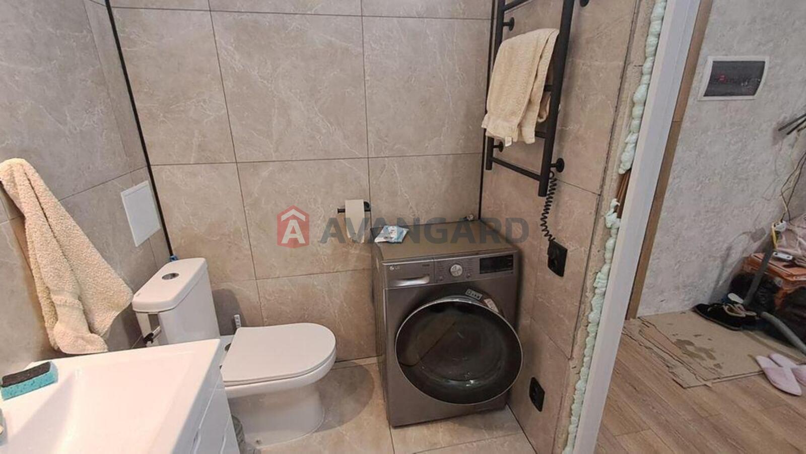 2 ����. ��������, 46/-/12 ��. �., 7/7 ���� ���� 6