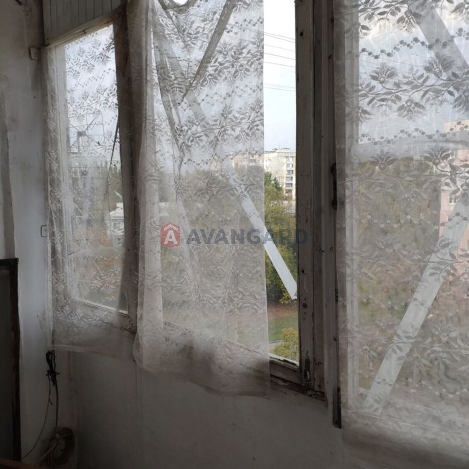 1 ����. ��������, 35/-/7 ��. �., 9/9 ���� ���� 4