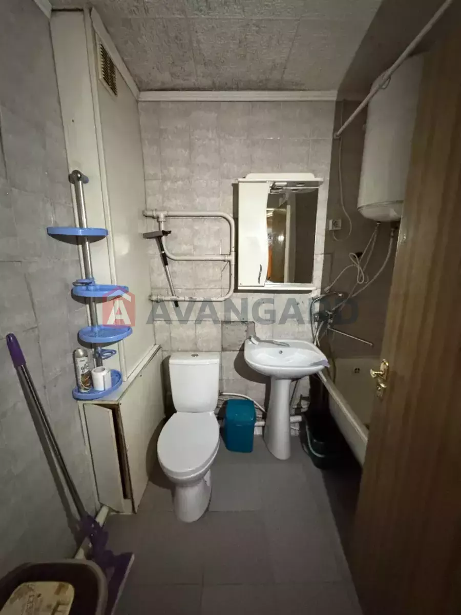 3 ��. ��������, 68/-/8 ��. �., 6/9 ������ ���� 8