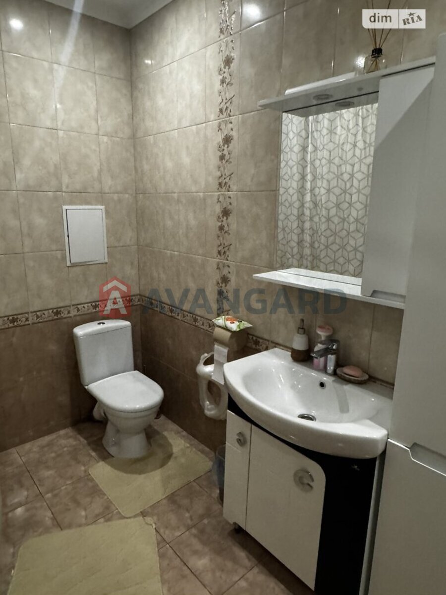 2 ��. ��������, 80/39/14 ��. �., 3/5 ������ ���� 23