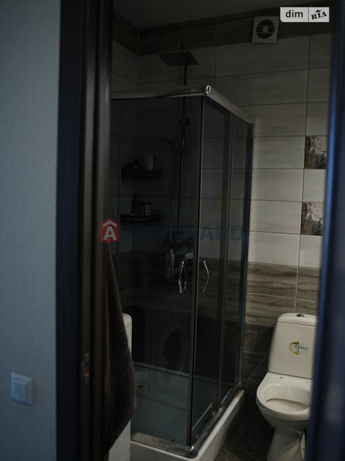 1 ��. ��������, 46/-/- ��. �., 10/12 ������ ���� 16