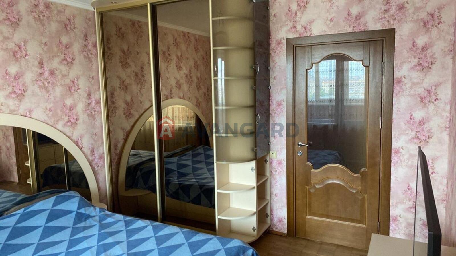 4 ��. ��������, 87,5/53/8,5 ��. �., 10/16 ������ ���� 7