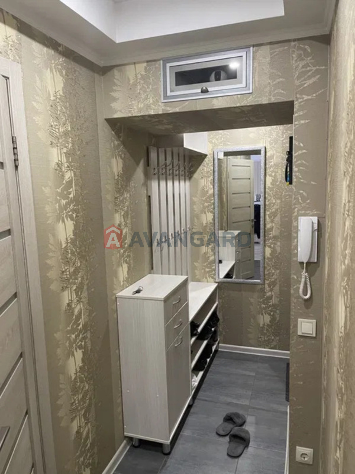 2 ��. ��������, 46/-/6 ��. �., 3/5 ������ ���� 8