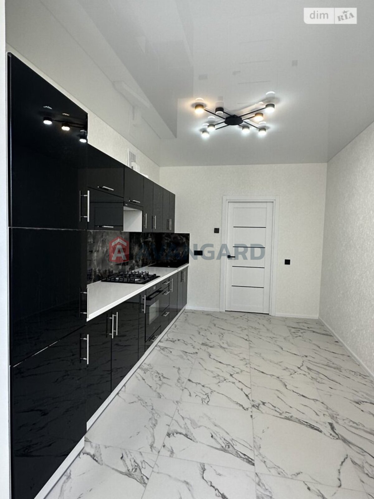 2 ��. ��������, 81/43/17 ��. �., 1/10 ������ ���� 4