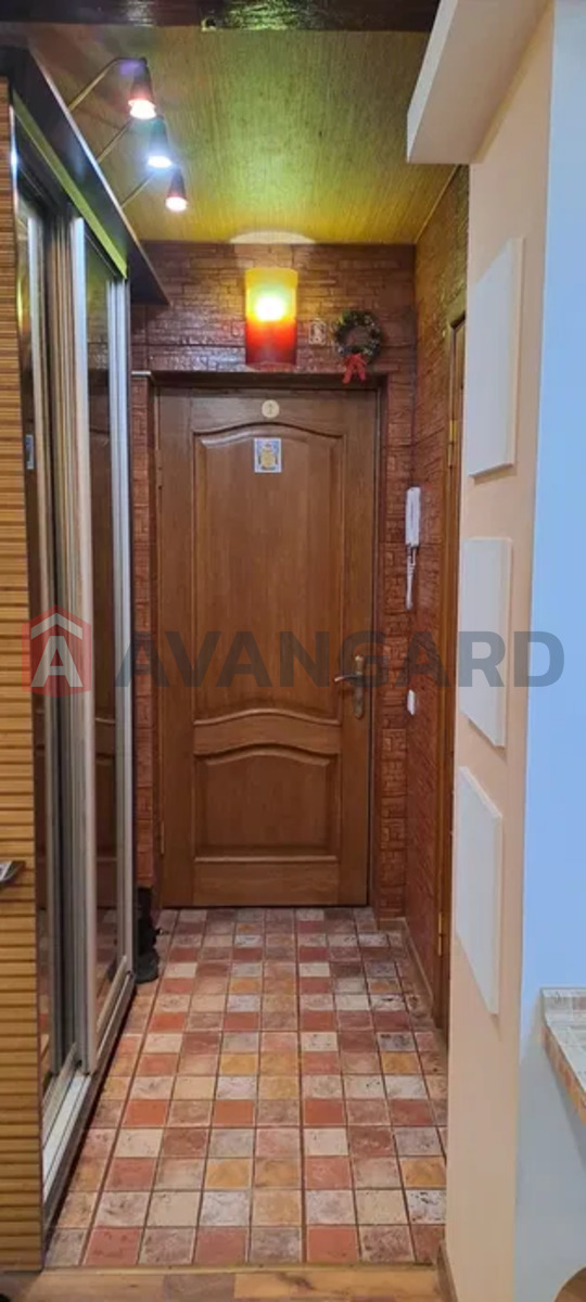 1 . , 28/-/4 . ., 2/9   13