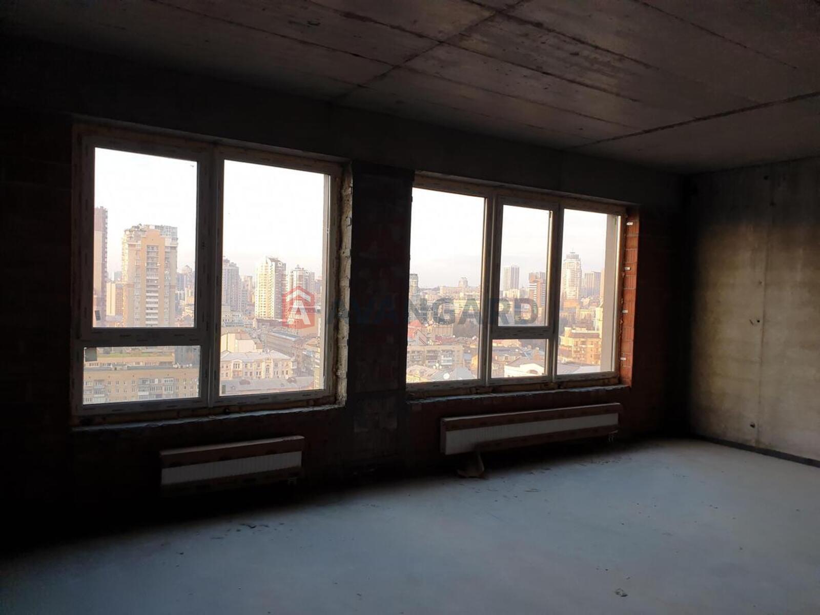 2 ����. ��������, 89/67/18 ��. �., 17/24 ���� ���� 10